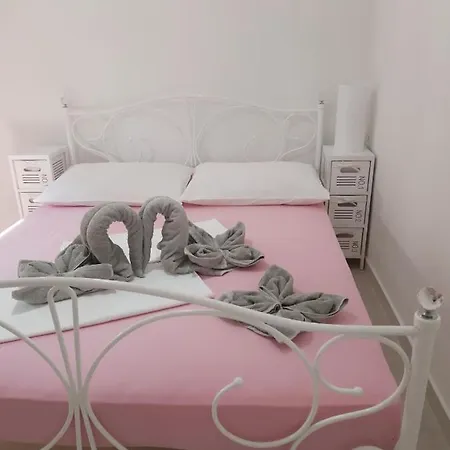 Apartman Laura *